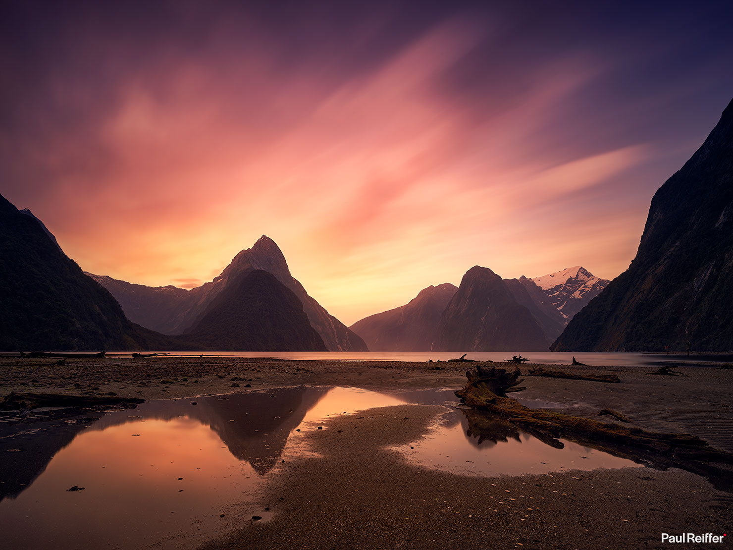 Milford Sound - The Superstar of New Zealand's Fiordland National Park ...